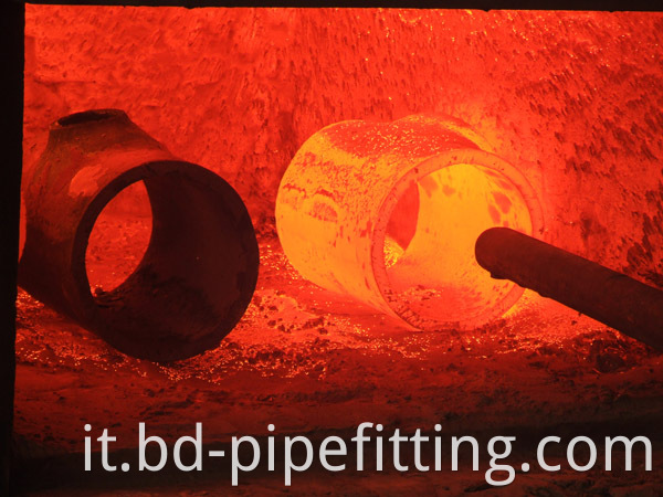 Alloy pipe fitting (88)